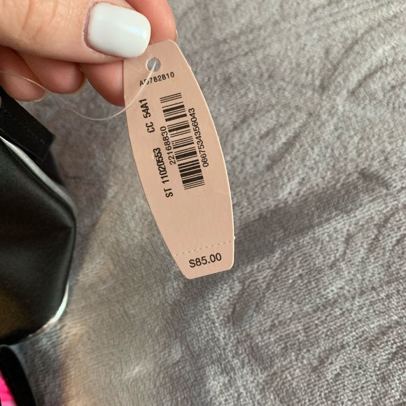 Victoria Secret makeup bag and makeup brushed - Picture 5 of 5